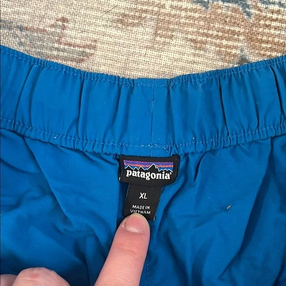 EUC Patagonia baggies size XL - Picture 2 of 3